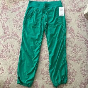 Womens lululemon dance studio MR pant